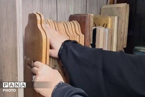 غبارروبی مساجد به مناسبت آغاز ماه مبارک رمضان توسط دانش‌آموزان ناحیه دو شهرری 
