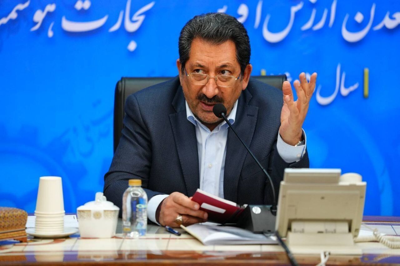تامین ورق‌های فولادی خودروسازان/ افزایش قیمت برای خالی کردن جیب مردم درست نیست
