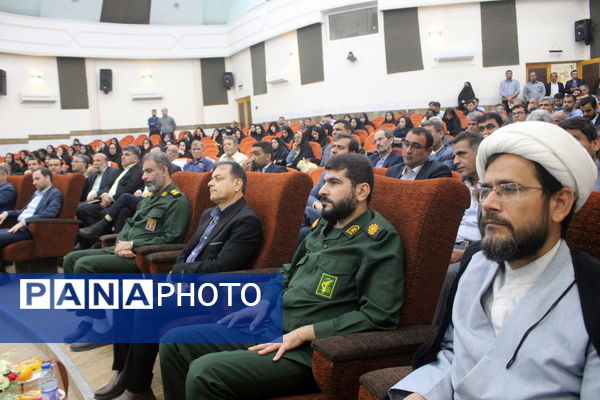 همایش تجلیل از معلمان نمونه استان بوشهر