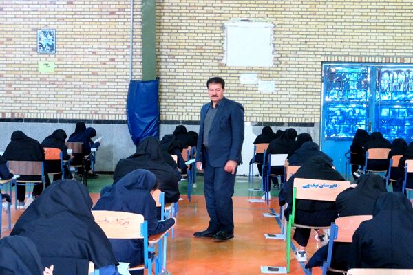 بازدید از حوزه‌های برگزاری امتحانات نهایی در شهرستان فاروج 
