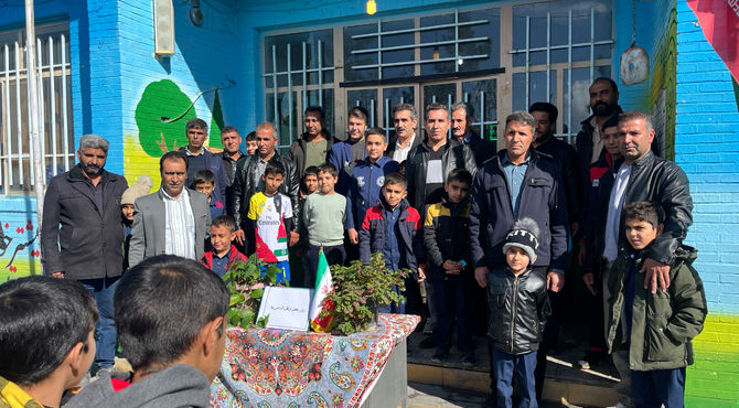 تقدیر از پدران فعال حوزه حمل و نقل در مدرسه محمد منتظر قائم شهر خاتم