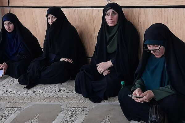 بازدید دانش‌آموزان دختر ناحیه 2 بهارستان از سرزمین نور