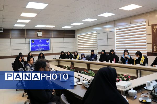 تجلیل از خبرنگاران برتر ناحیه دو مشهد با حضور مسئولان استانی