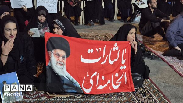 برپایی ایستگاه نقاشی در موکب سازمان دانش‌آموزی
