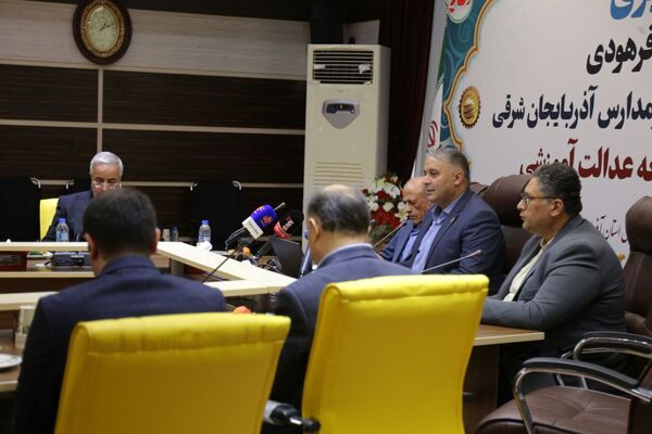 نشست خبری مدیرکل نوسازی، توسعه و تجهیز مدارس آذربایجان شرقی