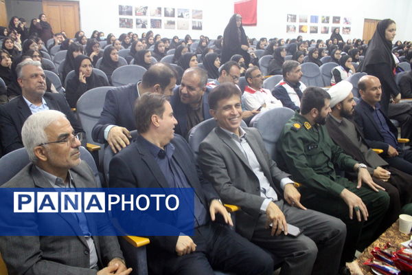 نواختن زنگ آغاز سال تحصیلی ۱۴۰۴-۱۴۰۵ در بوشهر