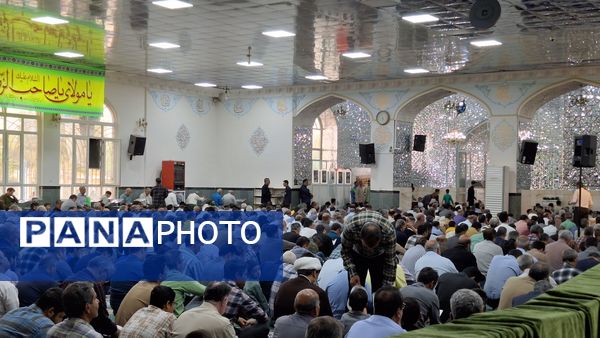 نوای عرفه در جوار امامزاده سید حمزه