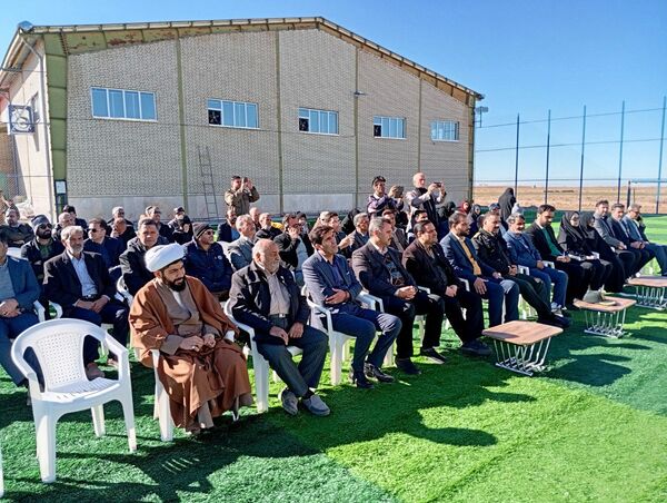 افتتاح چمن مصنوعی روستای قوژد