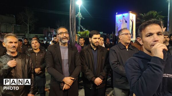 شهرستان کوهدشت هر شب خیابان هایش از مردم غیورش پر می شود
