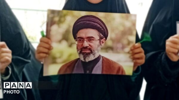 برگزاری مراسم چهلم رهبر شهید و همه شهدای جنگ در ماه مبارک رمضان در فامنین