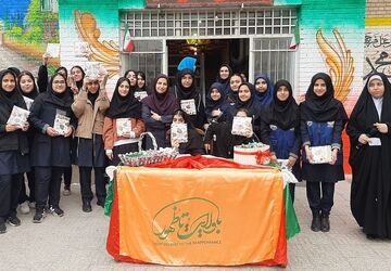 جشن نیمه شعبان در دبیرستان شهدای هسته‌ای قرچک