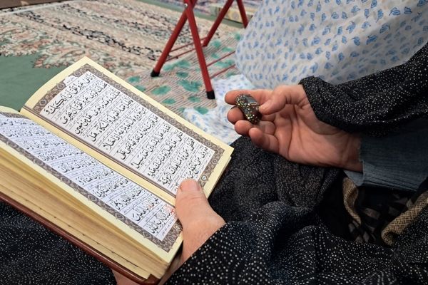 اعتکاف، زمانی میان زمین و آسمان