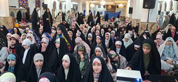 برگزاری آیین اعتکاف در مصلی رشت