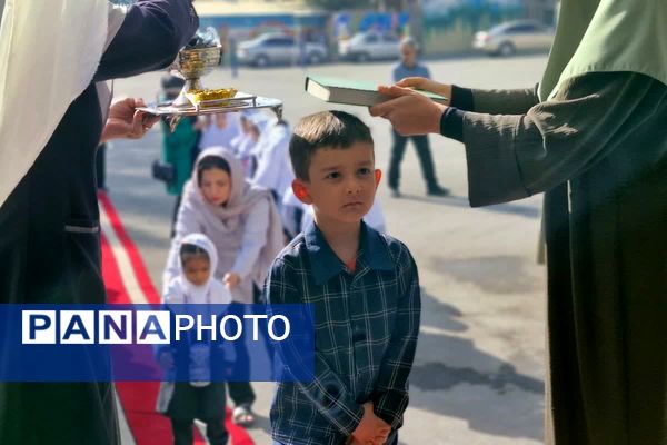 رویداد بزرگ غنچه‌ها در قرچک