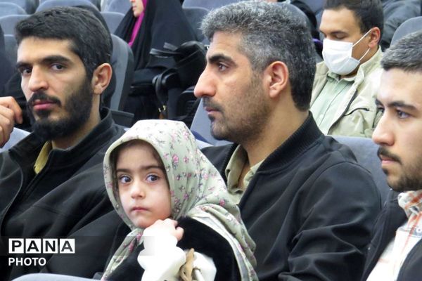 گرامیداشت هفته امور تربیتی و تربیت اسلامی با حضور معاونین، مربیان و مشاوران اسلامشهر