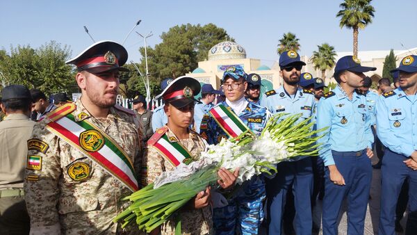 مراسم اولین سالگرد شهادت  سید حسن نصرالله، شهید حاج عباس نیلفروشان و سید هاشم صفی الدین در گلستان شهدا اصفهان 