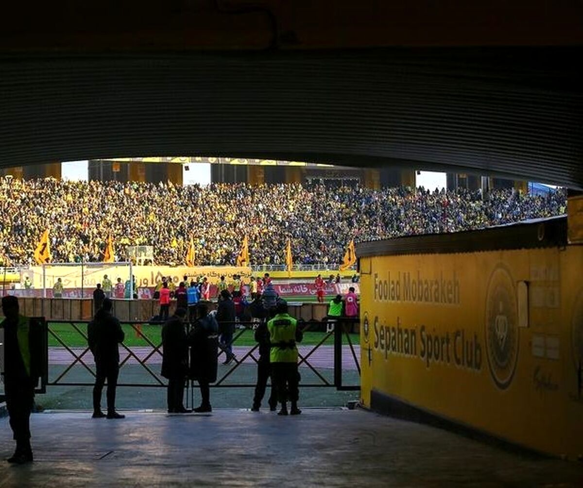 ورزشگاه شهدای شهر قدس میزبان  پرسپولیس - خیبرخرم آباد 