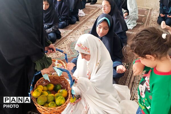 نخستین چهارشنبه امام‌رضایی با حضور خادمان آستان قدس