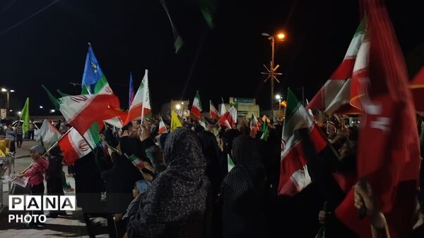  تجدید پیمان با مقاومت در تجمع مردم زیارتعلی رودان و محکومیت حملات آمریکا
