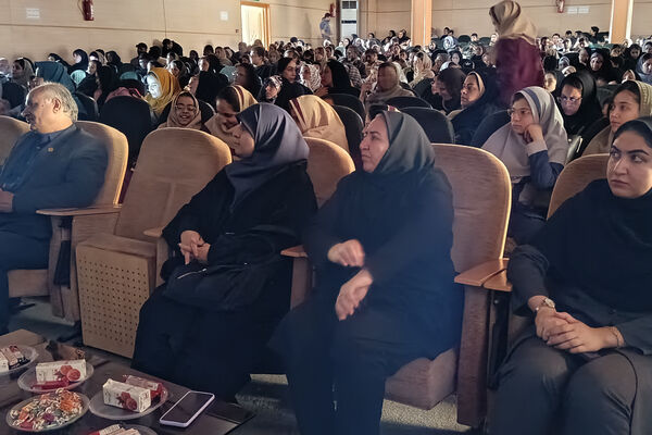 مراسم تجلیل از مقام‌آوران المپیاد رویش ناحیه 4 شیراز