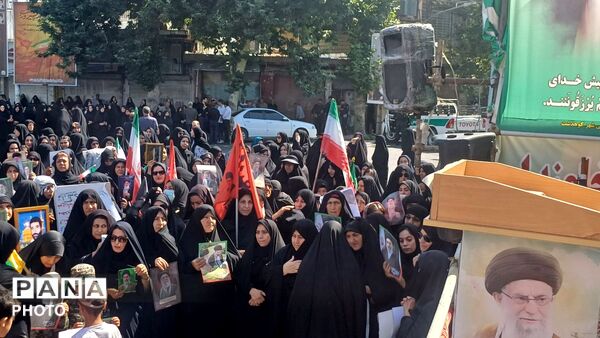 روزی که تاریخ اشک می‌ریزد؛ تشییع شکوهِ بی‌مانند رهبر شهید
