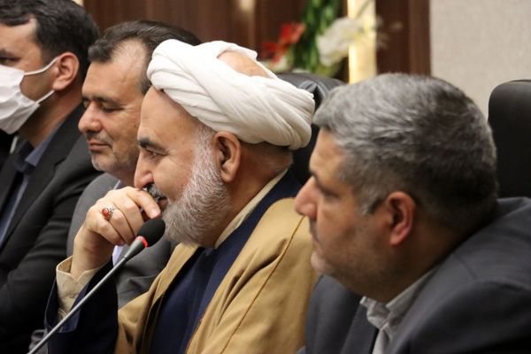 نشست هم‌اندیشی فرهنگیان تربت‌حیدریه با محوریت نهضت مدرسه‌سازی