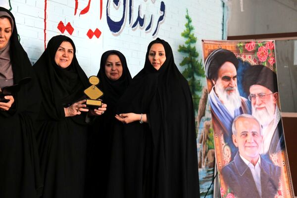 جشنواره مادر و دختری در دبستان زینبیه تبریز