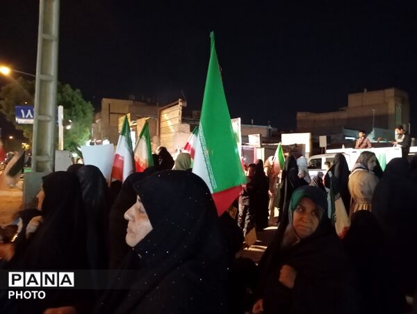 میدان داری  اهالی منطقه22بهمن شرقی