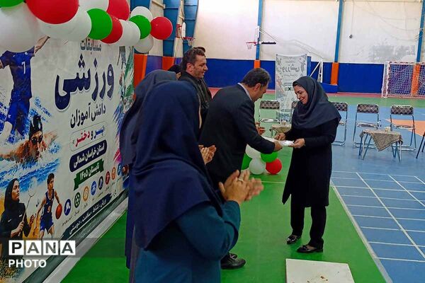 شور و نشاط ورزشی دانش‌آموزان دختران خراسان شمالی در قاب اختتامیه تابستانی