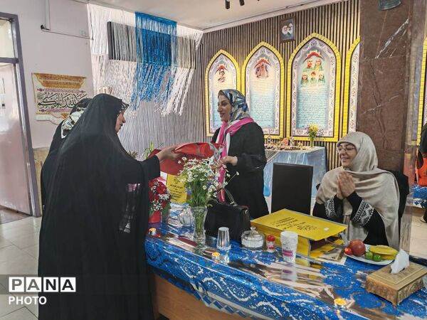 میزبانان فیزیکی، مهمانان مجازی، قاب‌بندی نوین هفته معلم در طلیعه شاهد