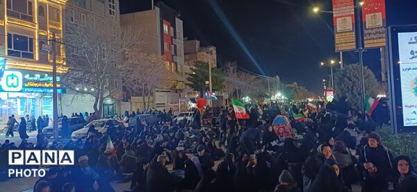 مراسم احیا در اولین شب قدر و هشتمین شب مراسم شهادت ایت الله خامنه ای 