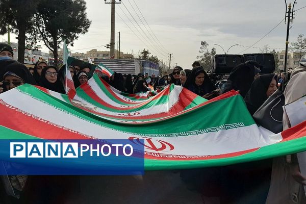 22بهمن در اسلامشهر؛ حماسه‌ای از جنس حضور