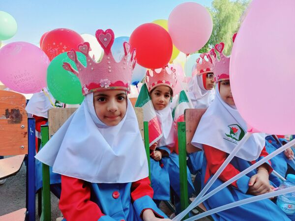 جشن شکوفه‌ها در شهرستان قلعه‌گنج 