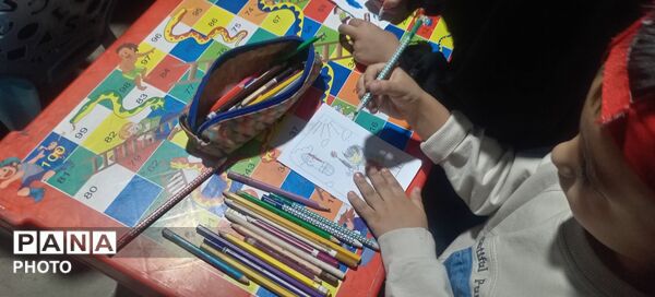 غرفه‌های دهه نودی‌ها در مسیر نمایش اقتدار مردمی