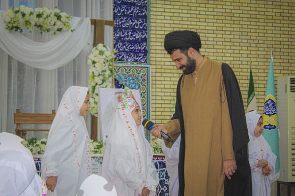 جشن تکلیف ۶۰۰دانش‌آموز دختر گتوندی