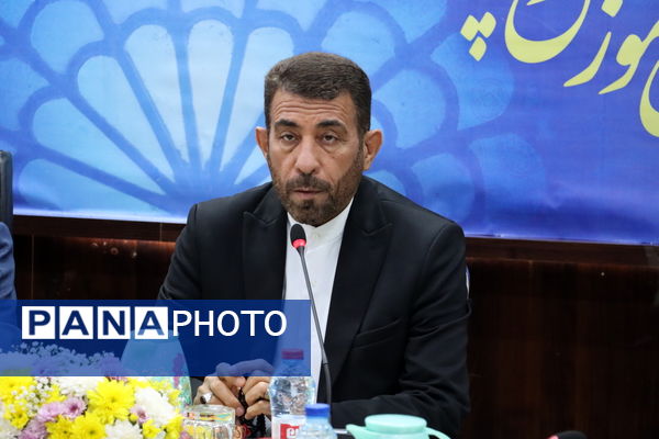 تجلیل از بانوان شاغل اداره‌کل آموزش و پرورش استان بوشهر