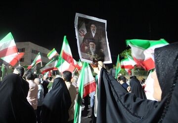 قیامدشت؛ صحنه همدلی مردمی و فعالیت‌های فرهنگی در اجتماع شبانه