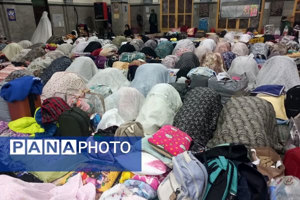 مراسم معنوی اعتکاف دانش‌آموزی دختران دبیرستان ارمغان