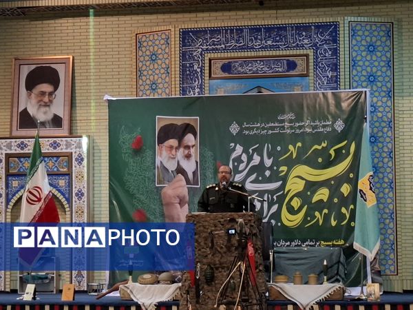 اجتماع پرشور مردم و بسیجیان مومن صفادشت در نماز جمعه 