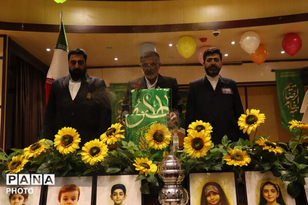 جشن روز دختر در سایه پرچم حرم حضرت معصومه (س) و خادمان امام رضا (ع)