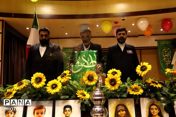جشن روز دختر در سایه پرچم حرم حضرت معصومه (س) و خادمان امام رضا (ع)
