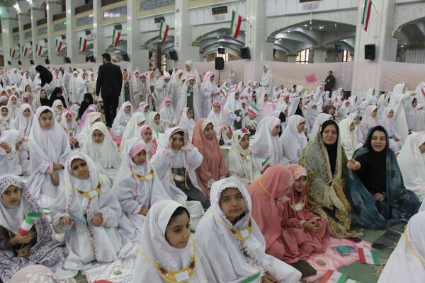 جشن تکلیف ۵۰۰۰ نفری دختران تبریز