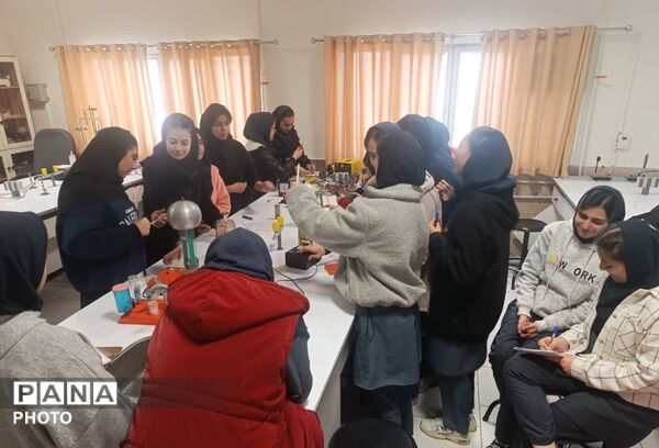 کارگاه علمی،آموزشی دانش‌آموزان دبیرستان اهل‌البیت(ع) ناحیه ۴ کرج