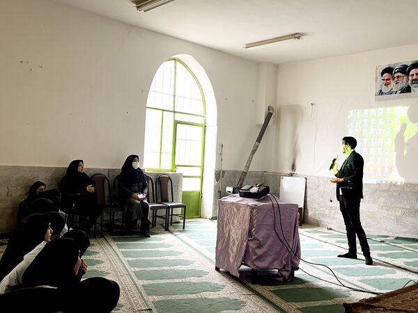 کارگاه آمادگی برای امتحانات نهایی در دبیرستان فاطمه الزهرا(س)