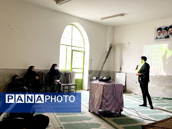 کارگاه آمادگی برای امتحانات نهایی در دبیرستان فاطمه الزهرا(س)