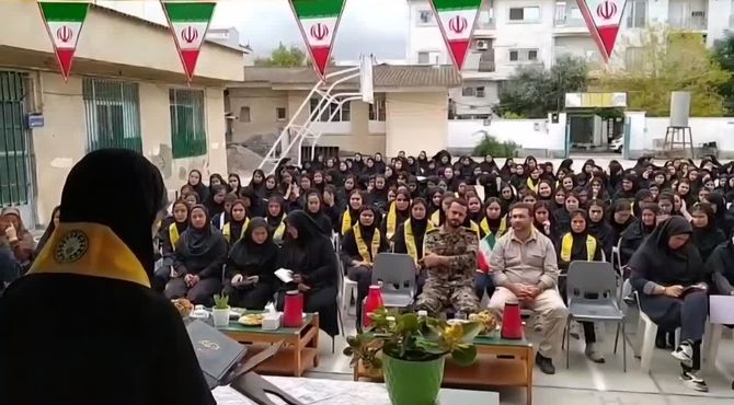 همایش وطن یار در هنرستان ۱۷شهریور برگزار شد