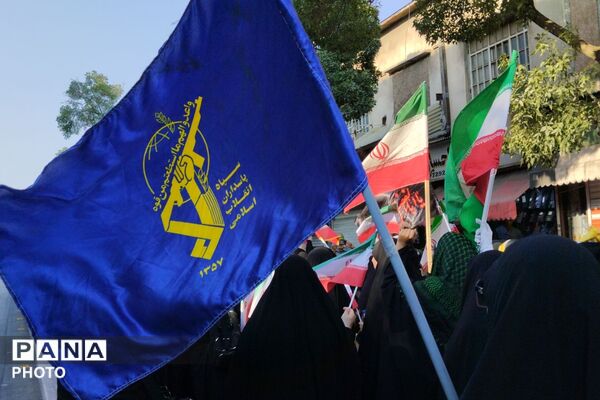 همایش پیاده‌روی دختران زینبی در شیراز