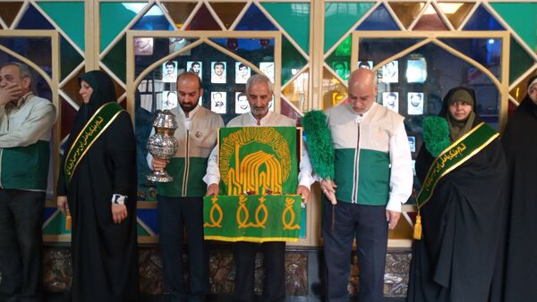 حضور خادمین حرم مطهر امام رضا (ع) به‌مناسبت دهه کرامت و هفته معلم در اداره آموزش و پرورش منطقه ۱۹
