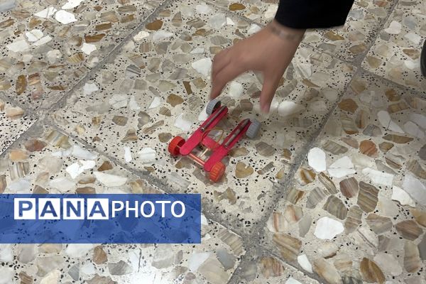 برپایی نمایشگاه بازی، یادگیری و خلاقیت در آموزشگاه مهین بانو علاقبند ملارد