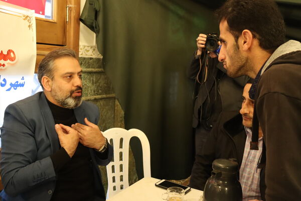 میز خدمت در بخش بندپی شرقی به‌مناسبت دهه فجر